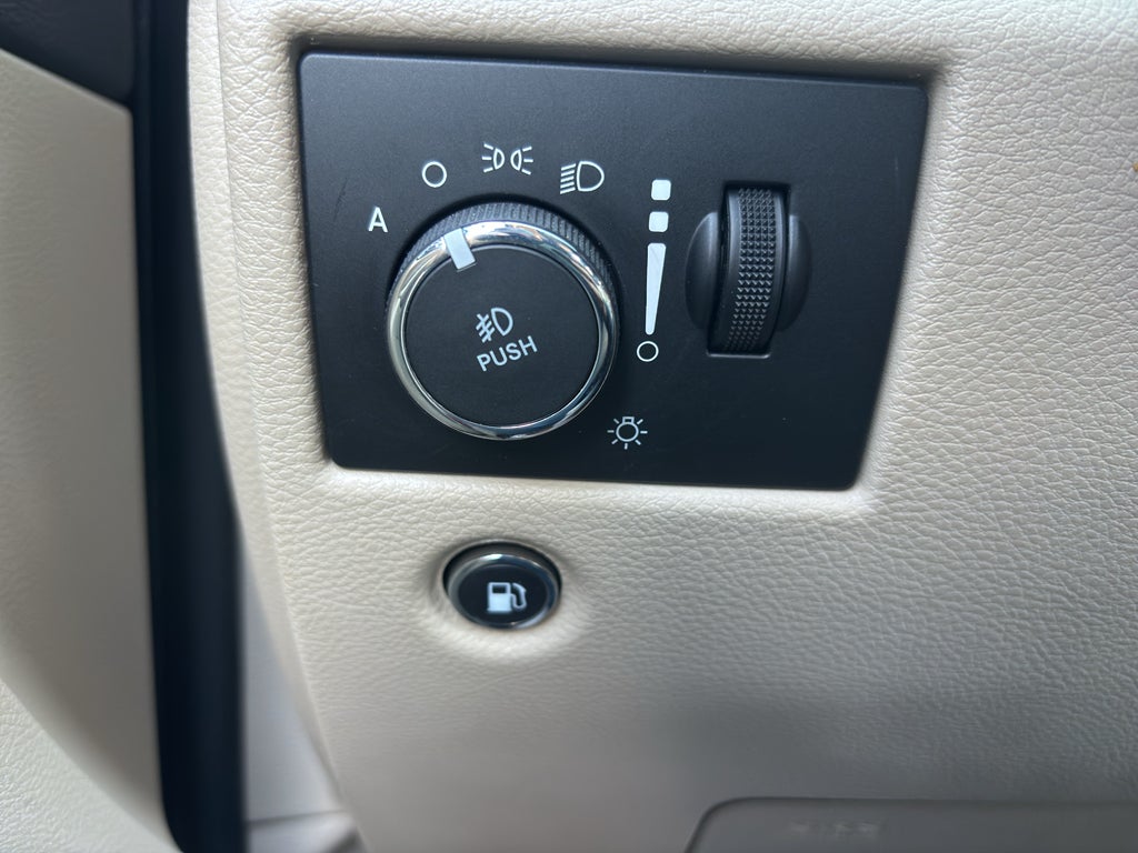 2020 Jeep Grand Cherokee Laredo E