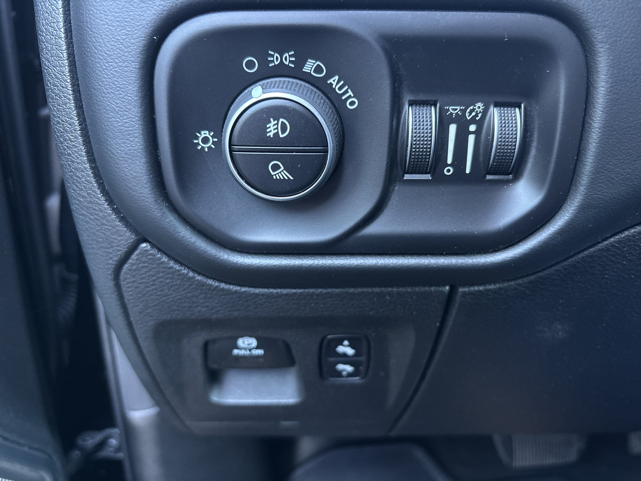 2020 RAM 1500 Limited