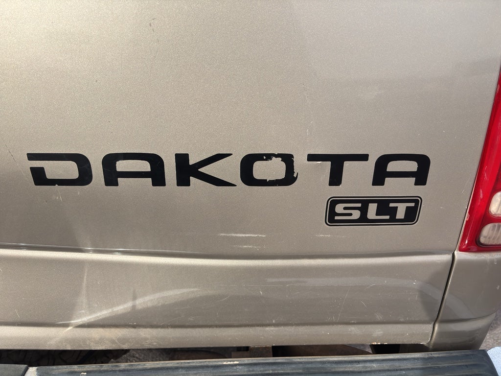 2004 Dodge Dakota SLT