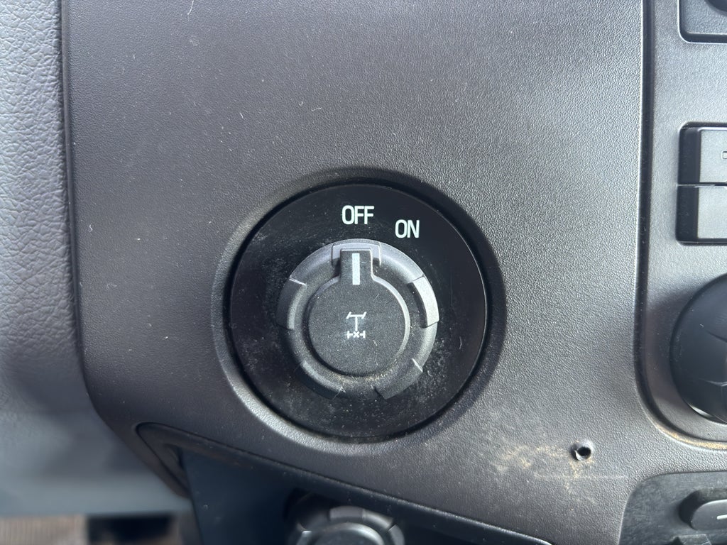 2016 Ford Super Duty F-350 SRW XL