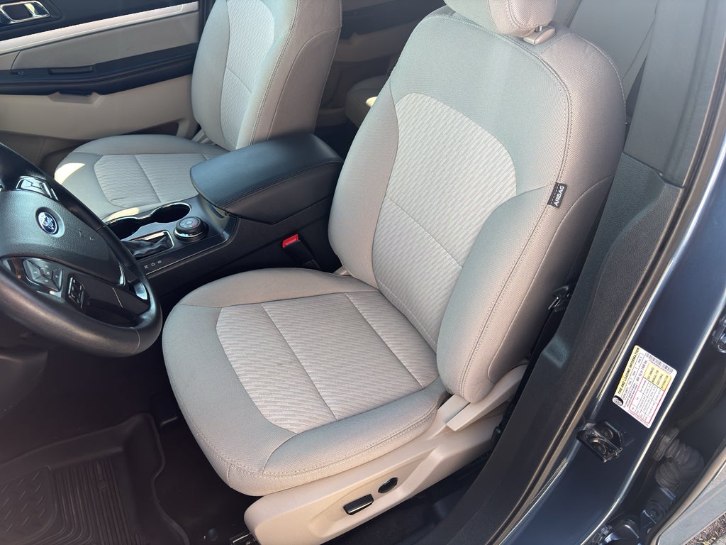2018 Ford Explorer Base