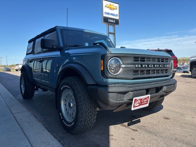 2023 Ford Bronco Base