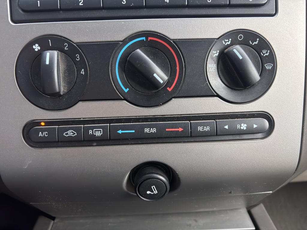 2011 Ford Expedition EL XLT