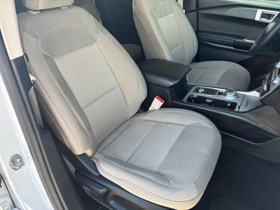 2023 Ford Explorer Base