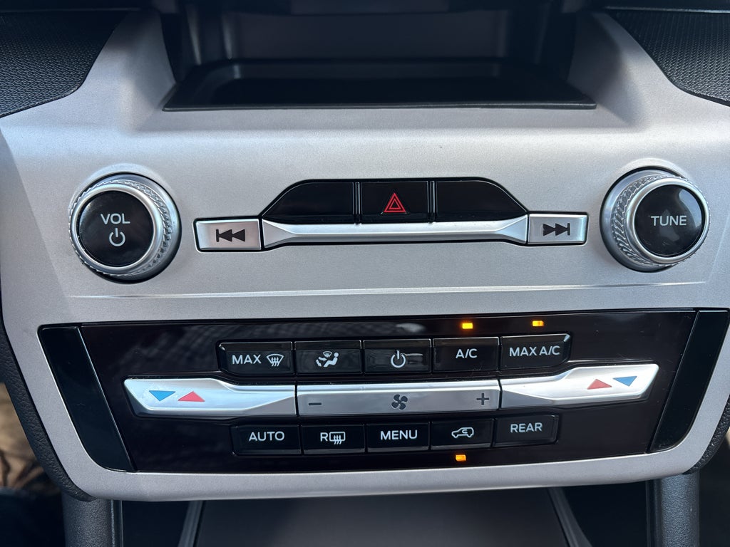2023 Ford Explorer Base