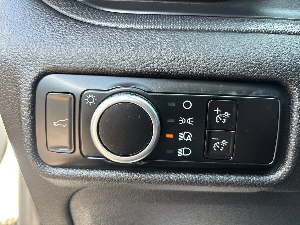 2023 Ford Explorer Base