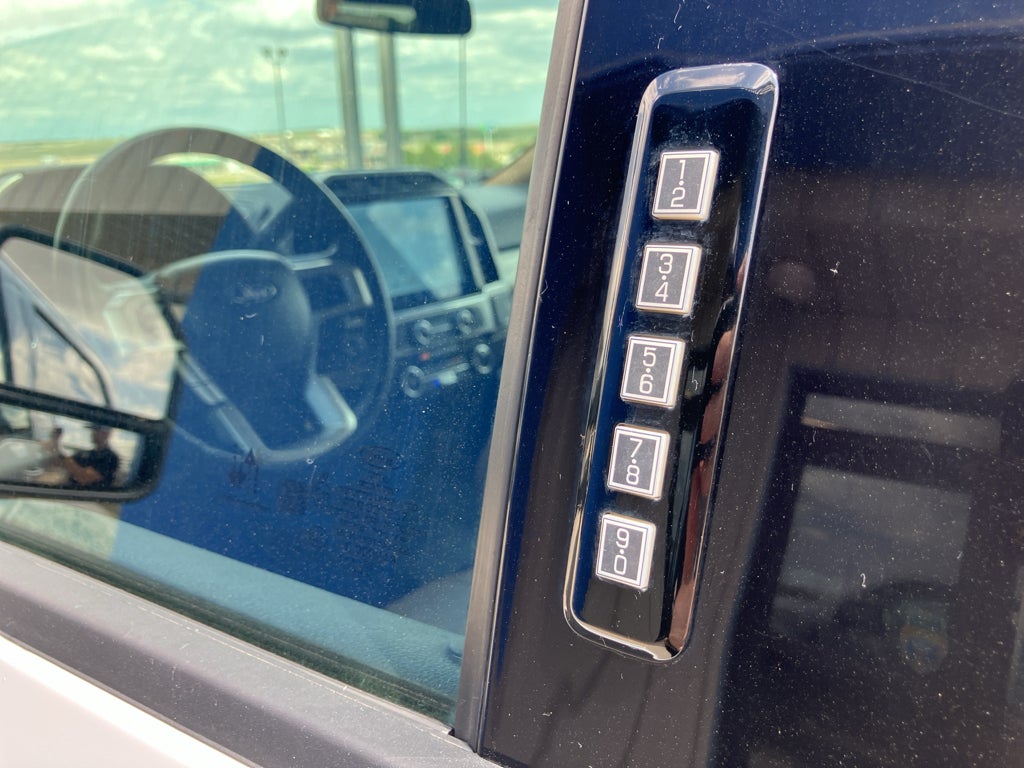2022 Ford Super Duty F-250 SRW XL