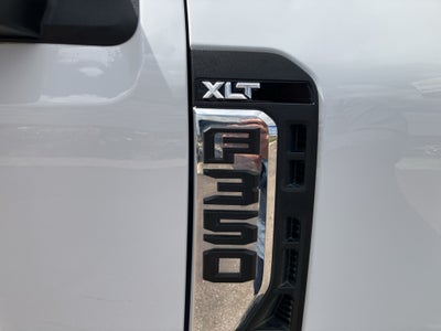 2024 Ford Super Duty F-350 SRW XLT