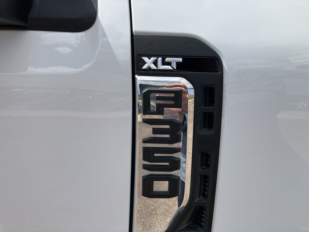 2024 Ford Super Duty F-350 SRW XLT