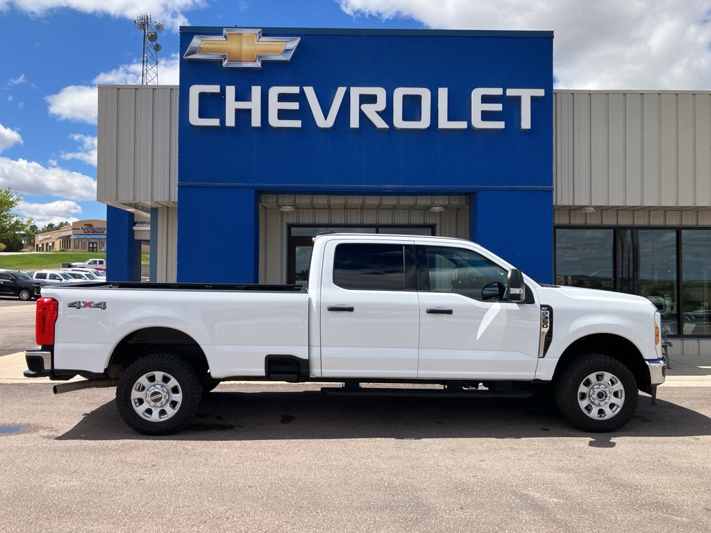 2024 Ford Super Duty F-350 SRW XLT