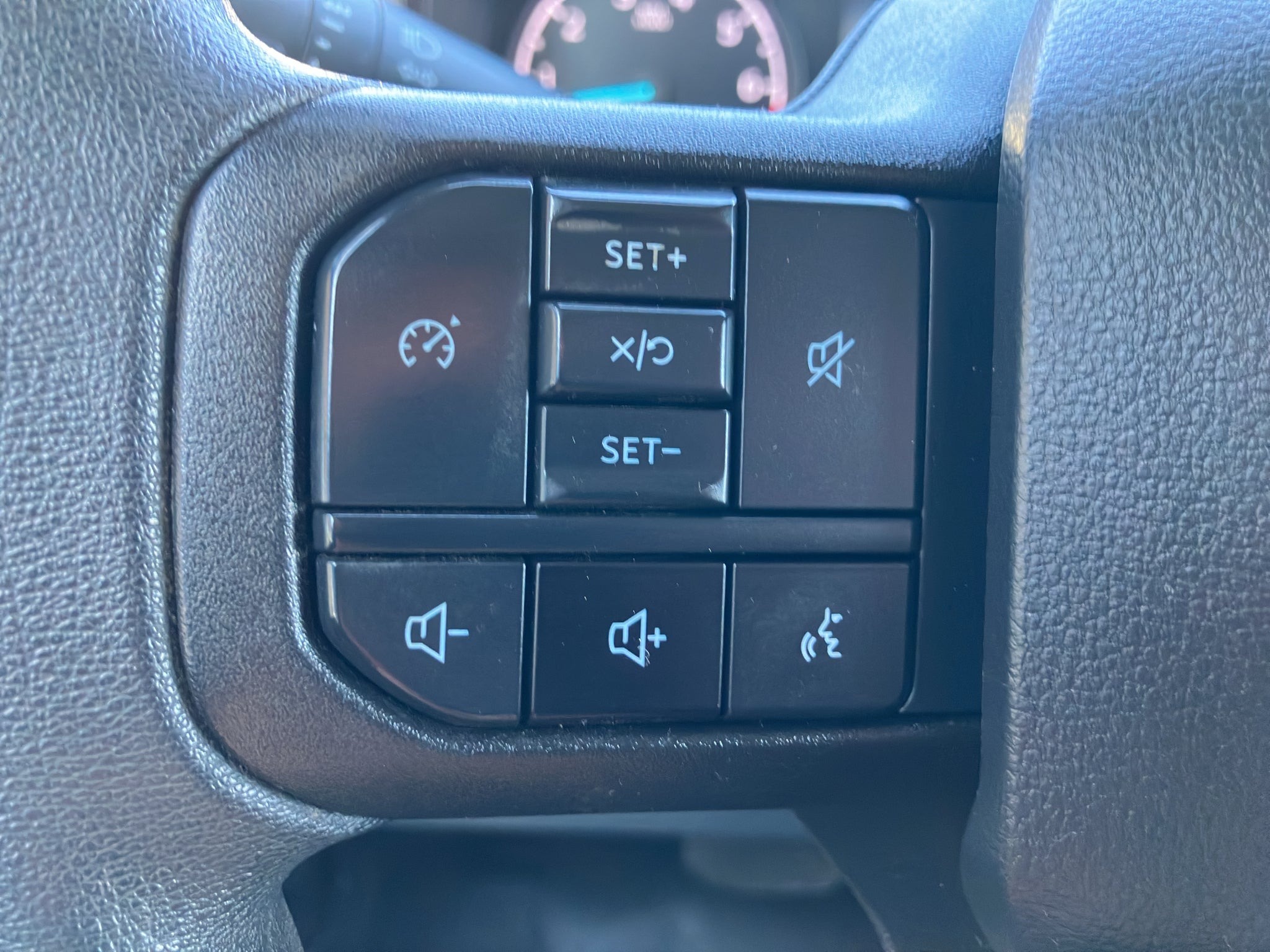 2024 Ford Super Duty F-350 SRW XLT