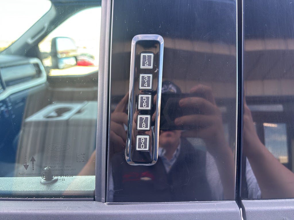 2023 Ford Super Duty F-350 SRW XL