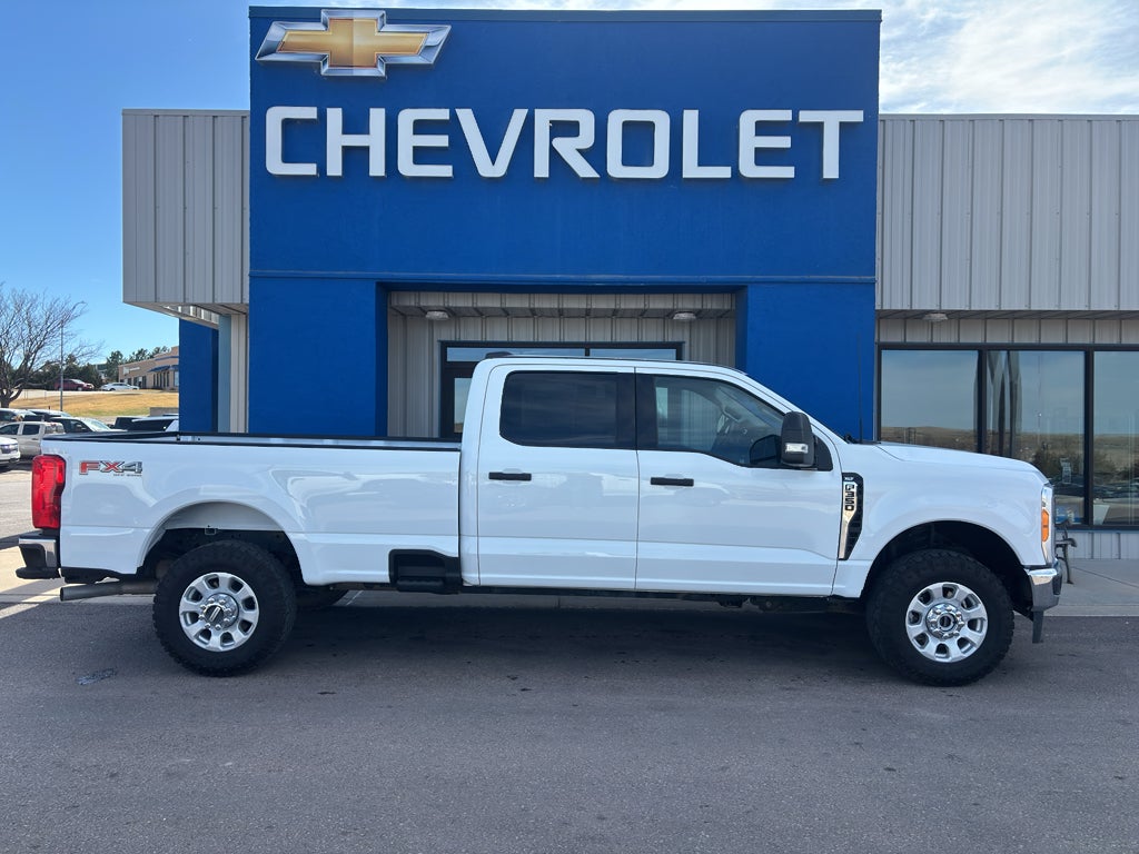 2023 Ford Super Duty F-350 SRW XL