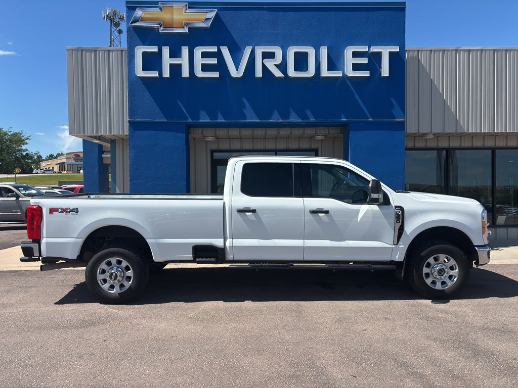 2023 Ford Super Duty F-350 SRW XL