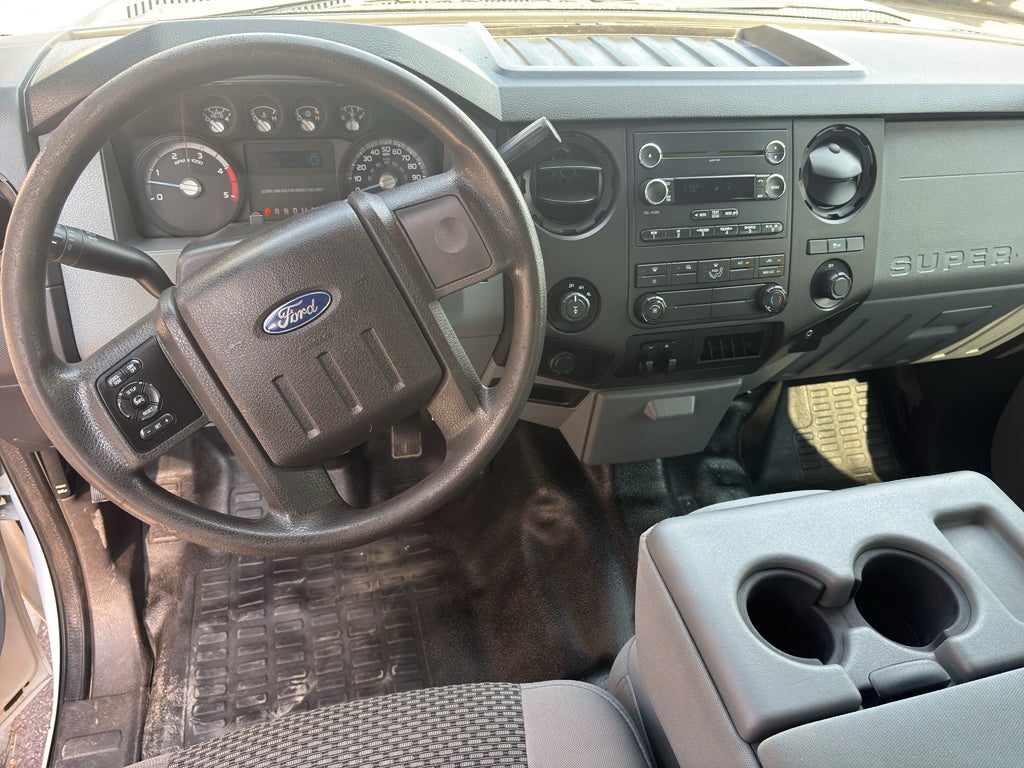 2014 Ford Super Duty F-350 SRW XL
