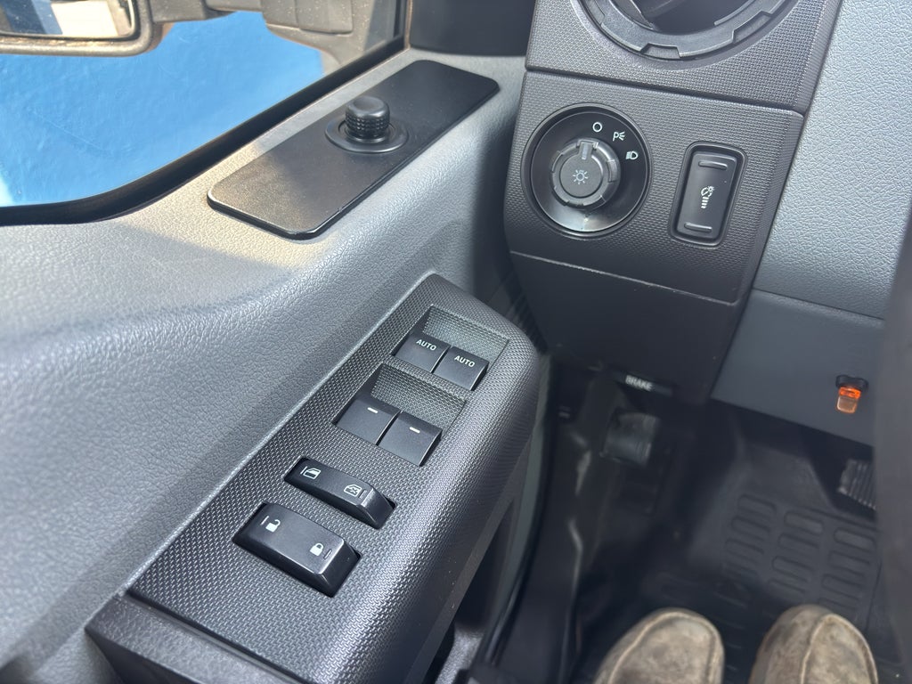 2014 Ford Super Duty F-350 SRW XL