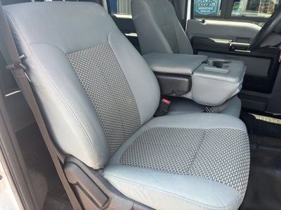 2015 Ford Super Duty F-350 DRW XL