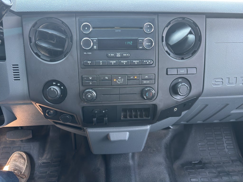2015 Ford Super Duty F-350 DRW XL