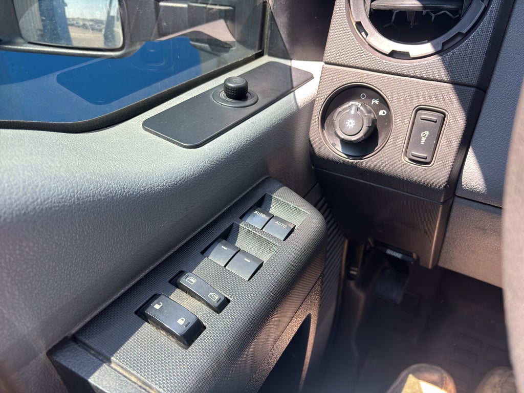2015 Ford Super Duty F-350 DRW XL