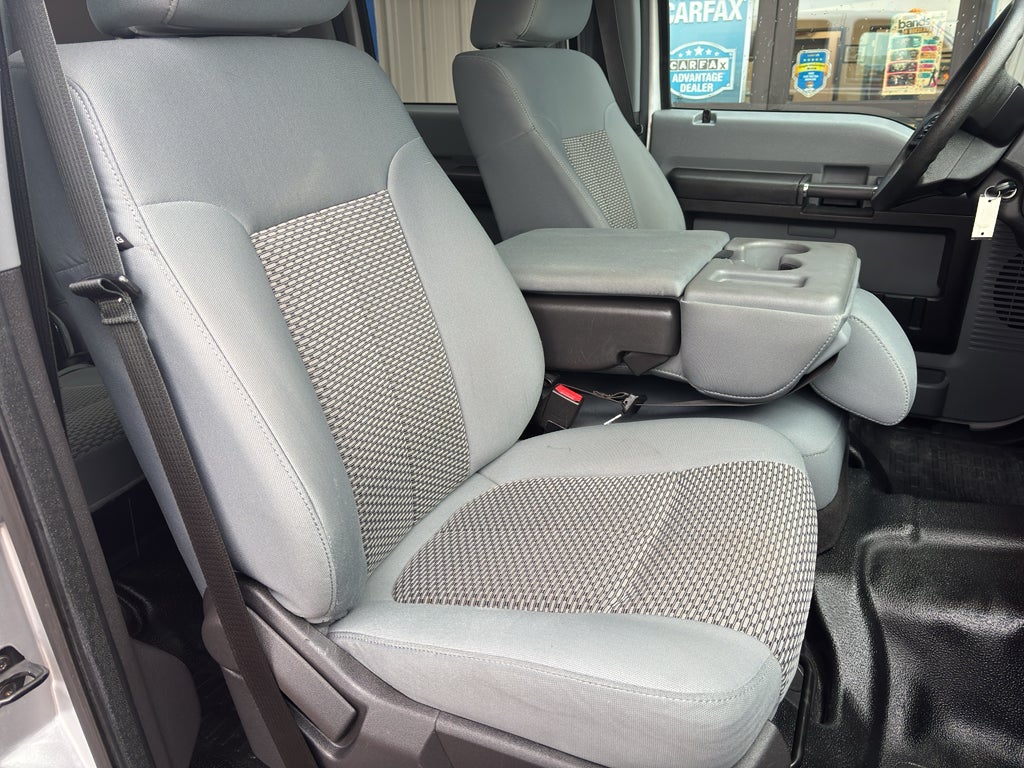 2015 Ford Super Duty F-350 DRW XL