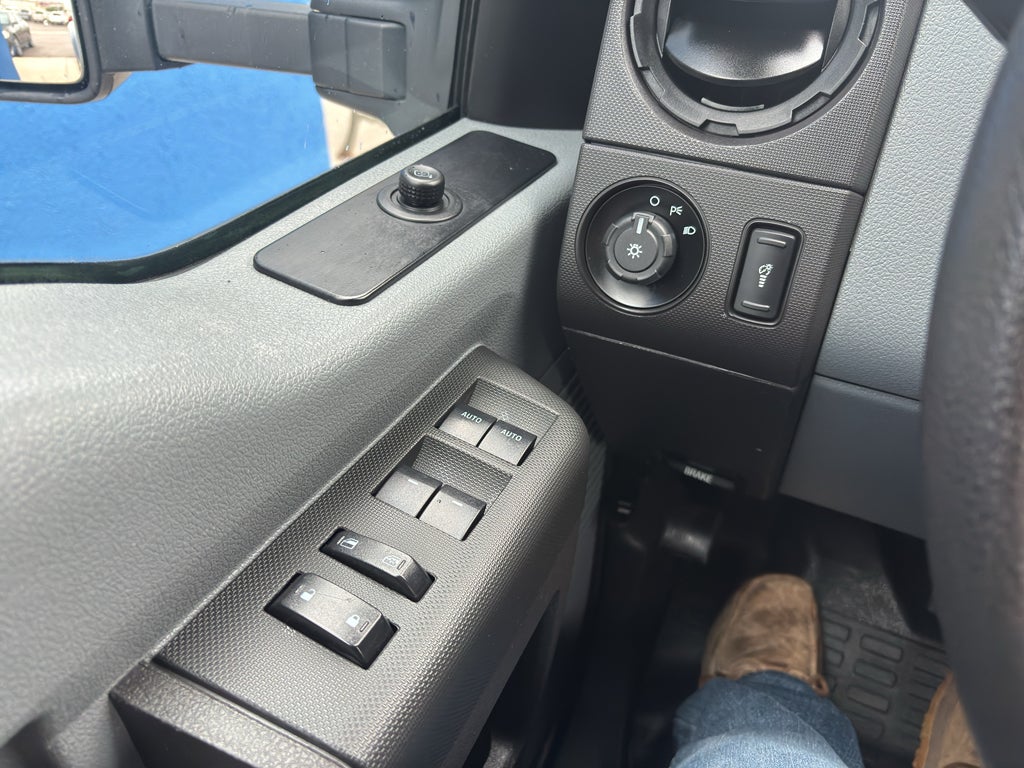 2015 Ford Super Duty F-350 DRW XL
