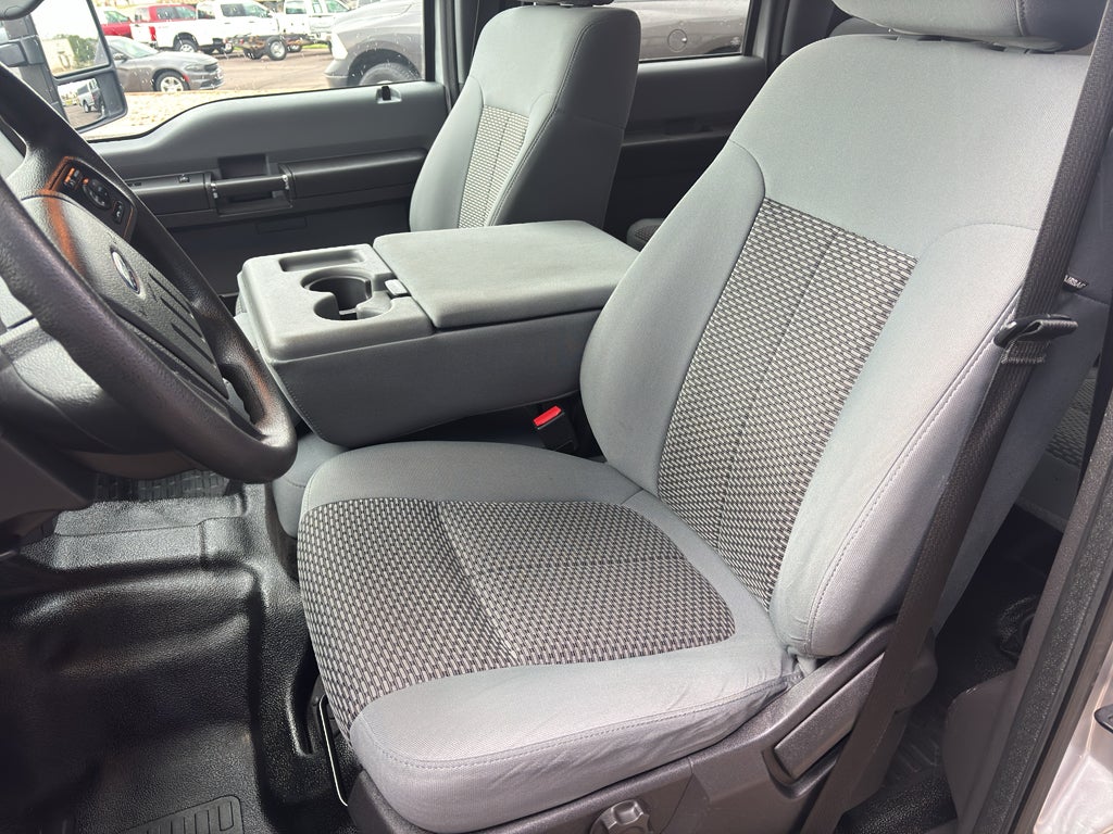 2015 Ford Super Duty F-350 DRW XL