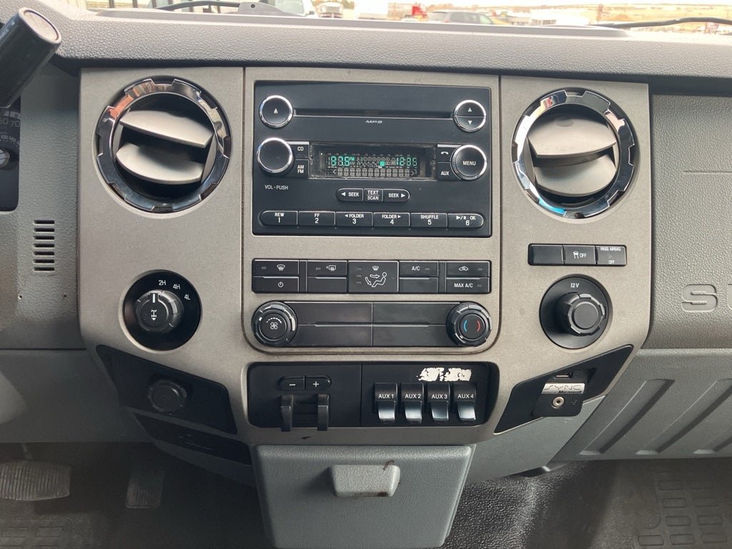 2013 Ford Super Duty F-350 SRW XL