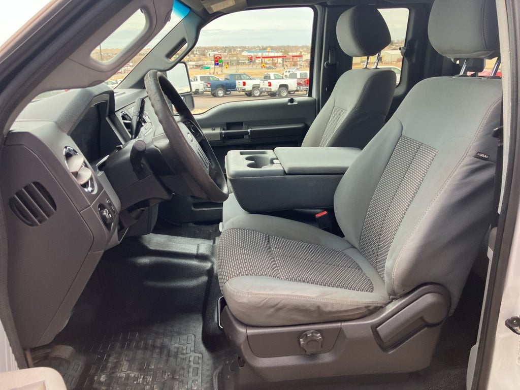 2013 Ford Super Duty F-350 SRW XL