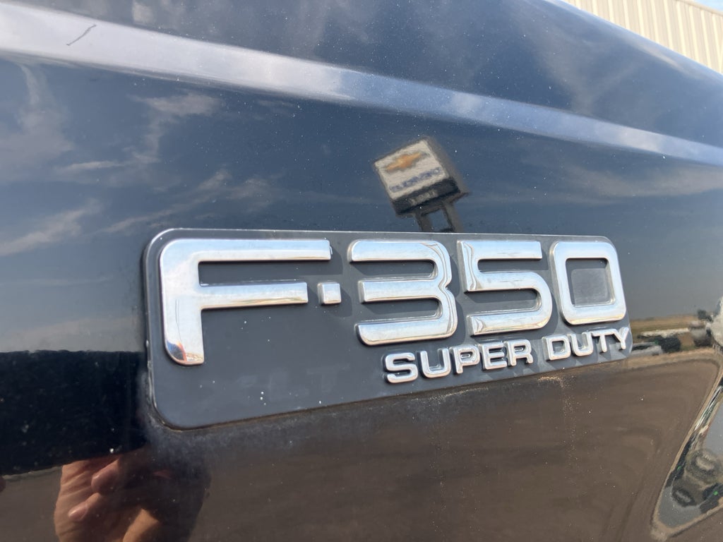 2000 Ford Super Duty F-350 SRW XL