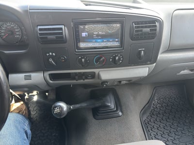 2006 Ford Super Duty F-350 SRW XL