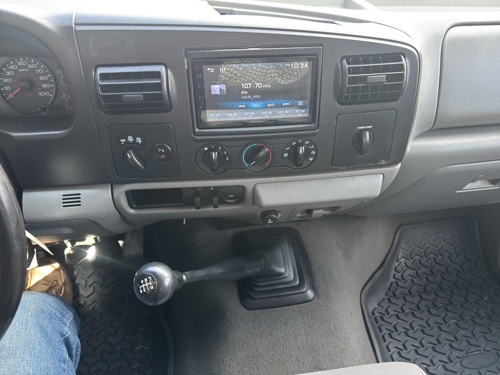 2006 Ford Super Duty F-350 SRW XL