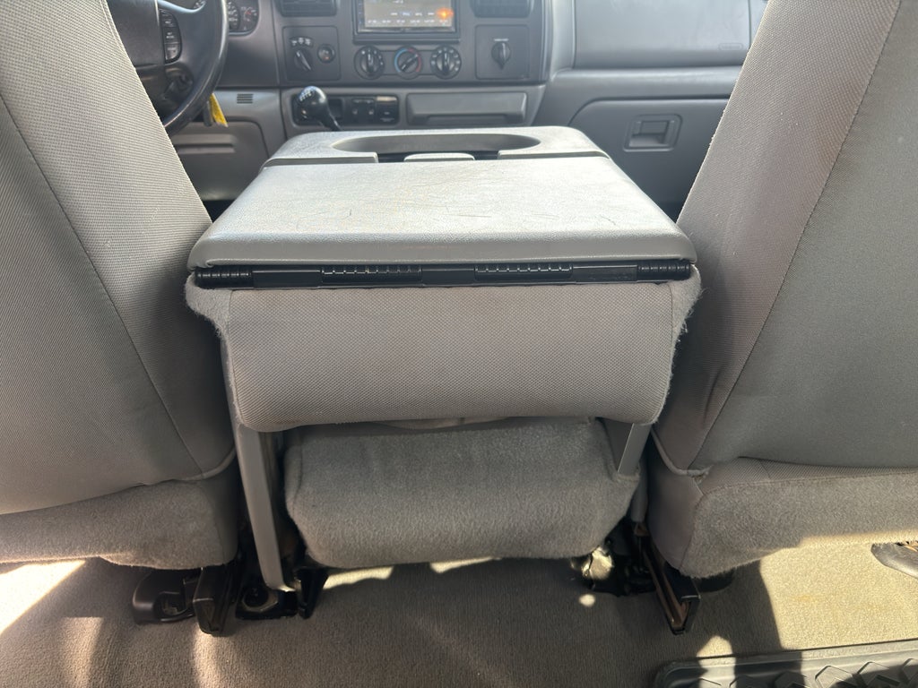 2006 Ford Super Duty F-350 SRW XL