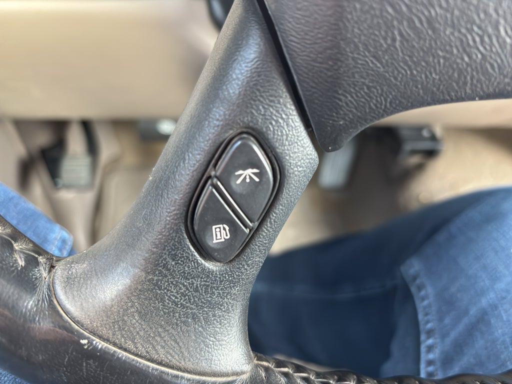 2005 Chevrolet Silverado 3500 HD LS