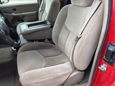 2005 Chevrolet Silverado 3500 HD LS