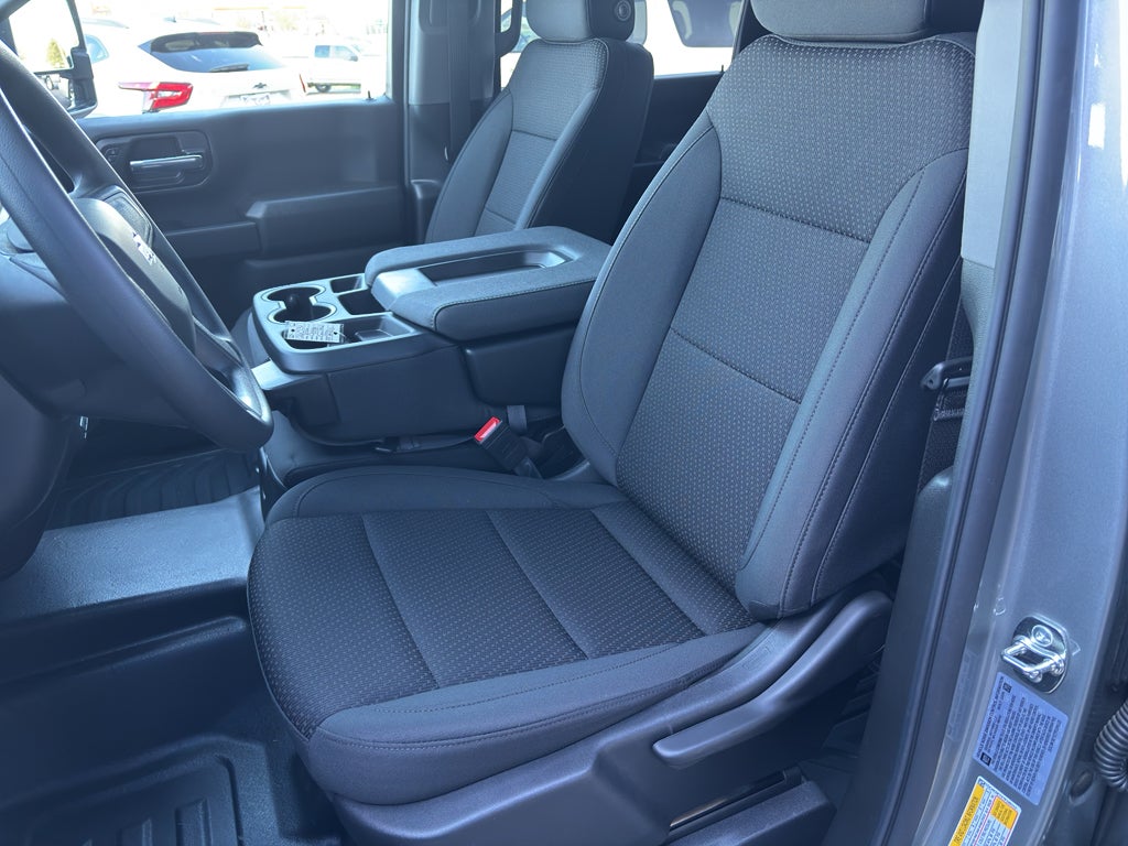 2026 Chevrolet Silverado 3500 HD WT DRW