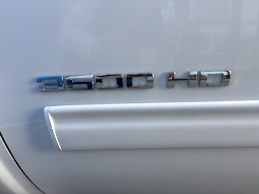 2011 Chevrolet Silverado 3500 HD DRW LT