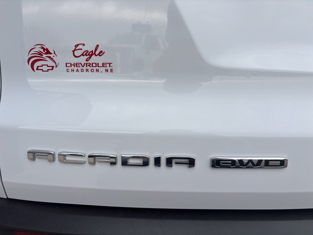 2025 GMC Acadia Elevation