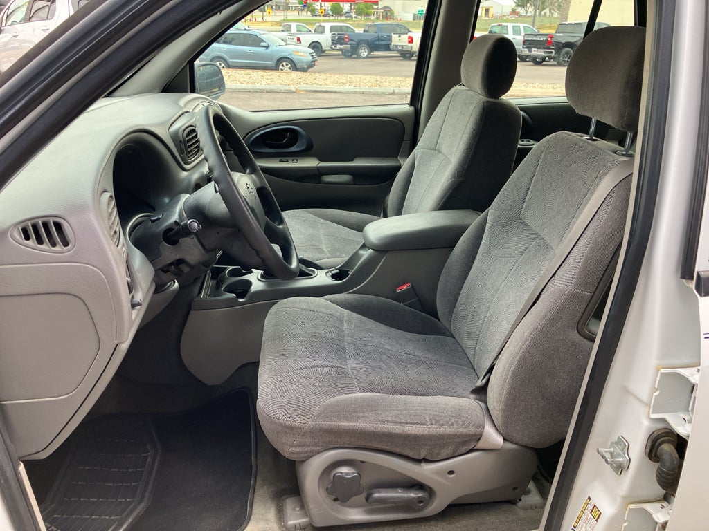 2004 Chevrolet Trailblazer LS