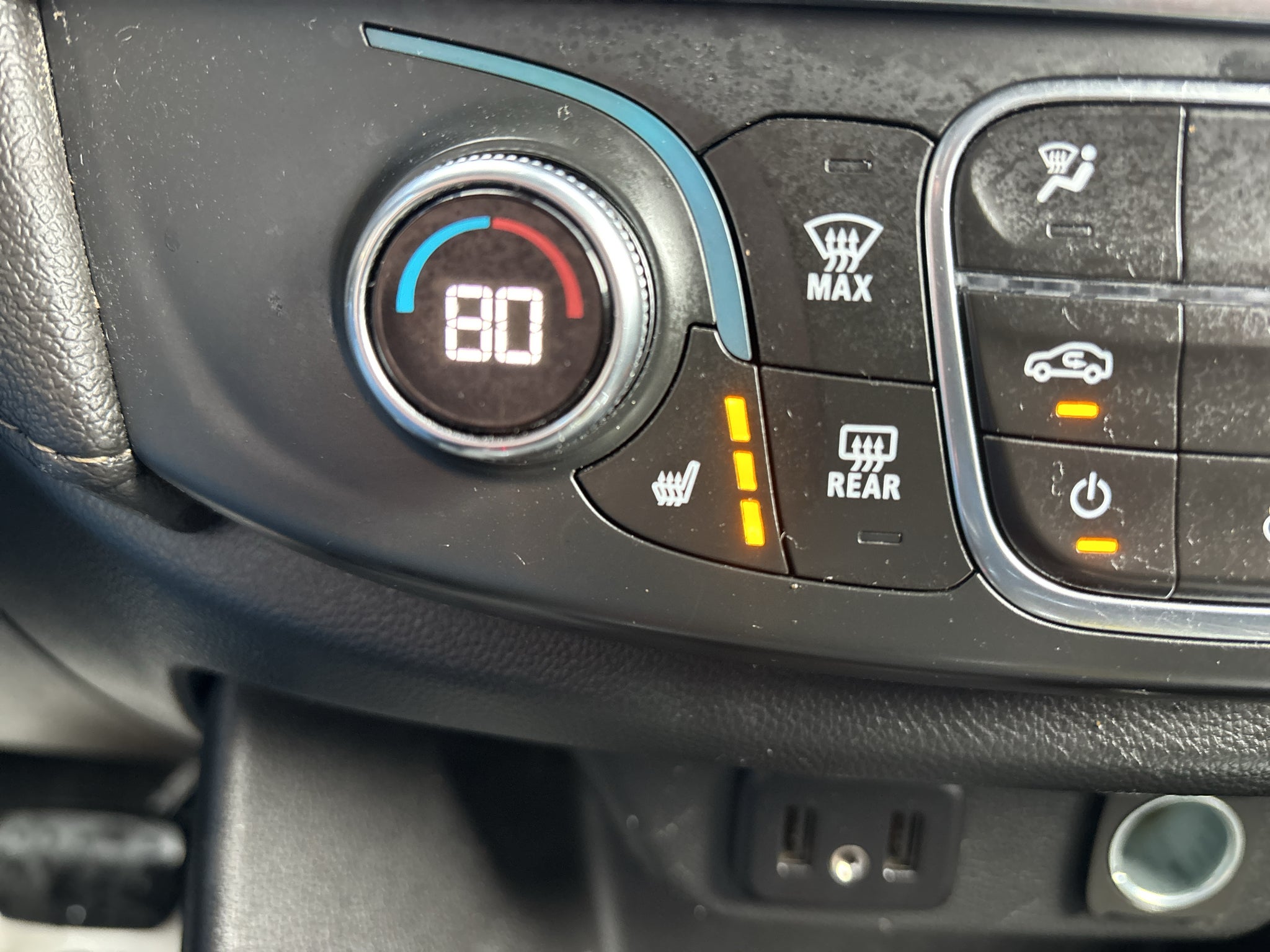 2022 Chevrolet Traverse LT Leather