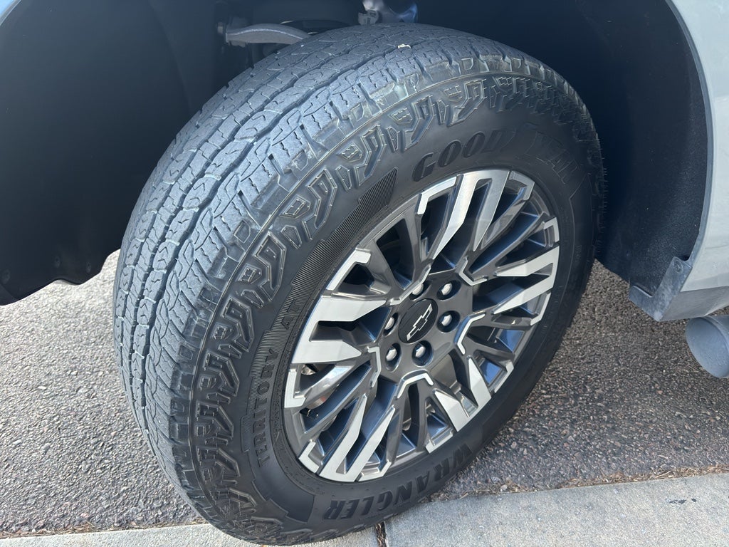 2025 Chevrolet Suburban Z71