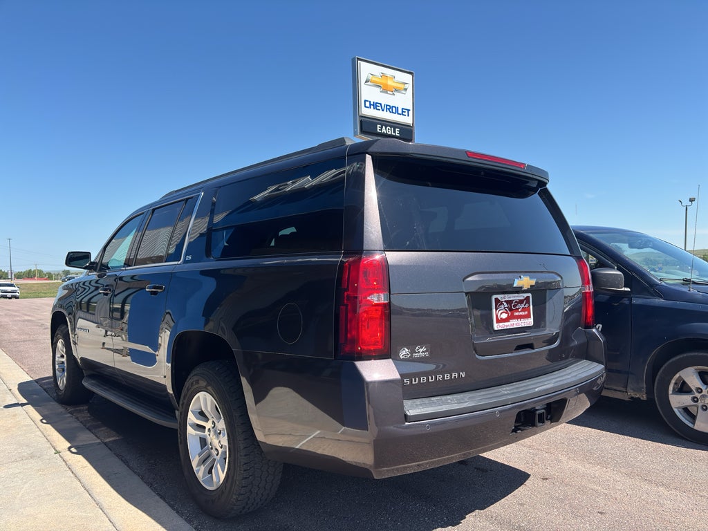 2016 Chevrolet Suburban LS