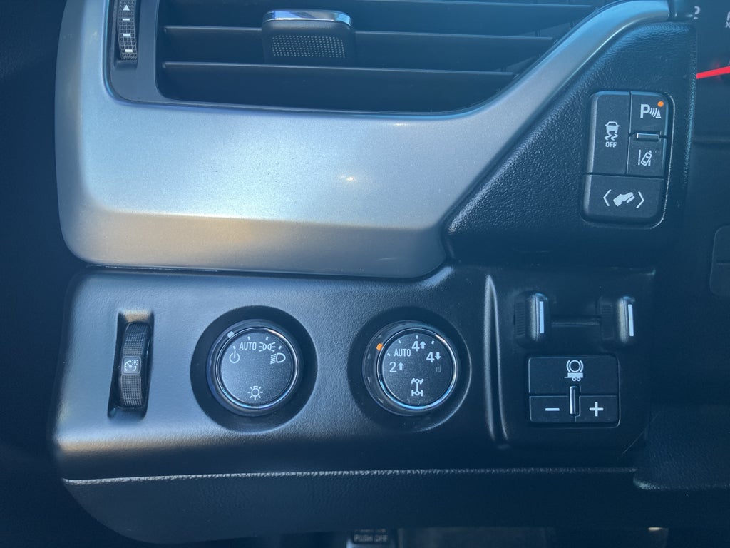 2015 Chevrolet Suburban LT