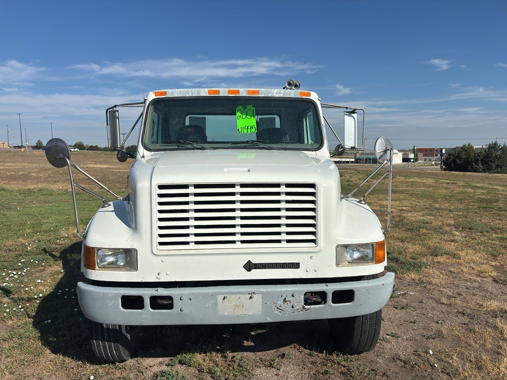 2001 NAVISTAR I 4900 Base