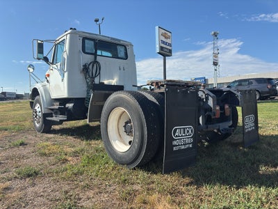2001 NAVISTAR I 4900 Base