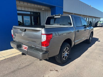 2024 Nissan Titan SV