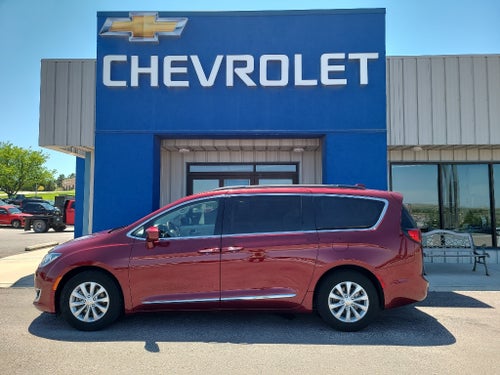 2017 Chrysler Pacifica Touring-L