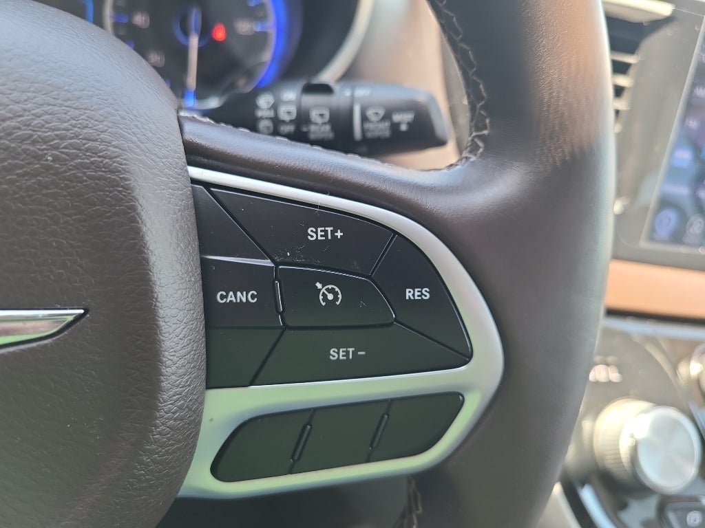 2017 Chrysler Pacifica Touring-L