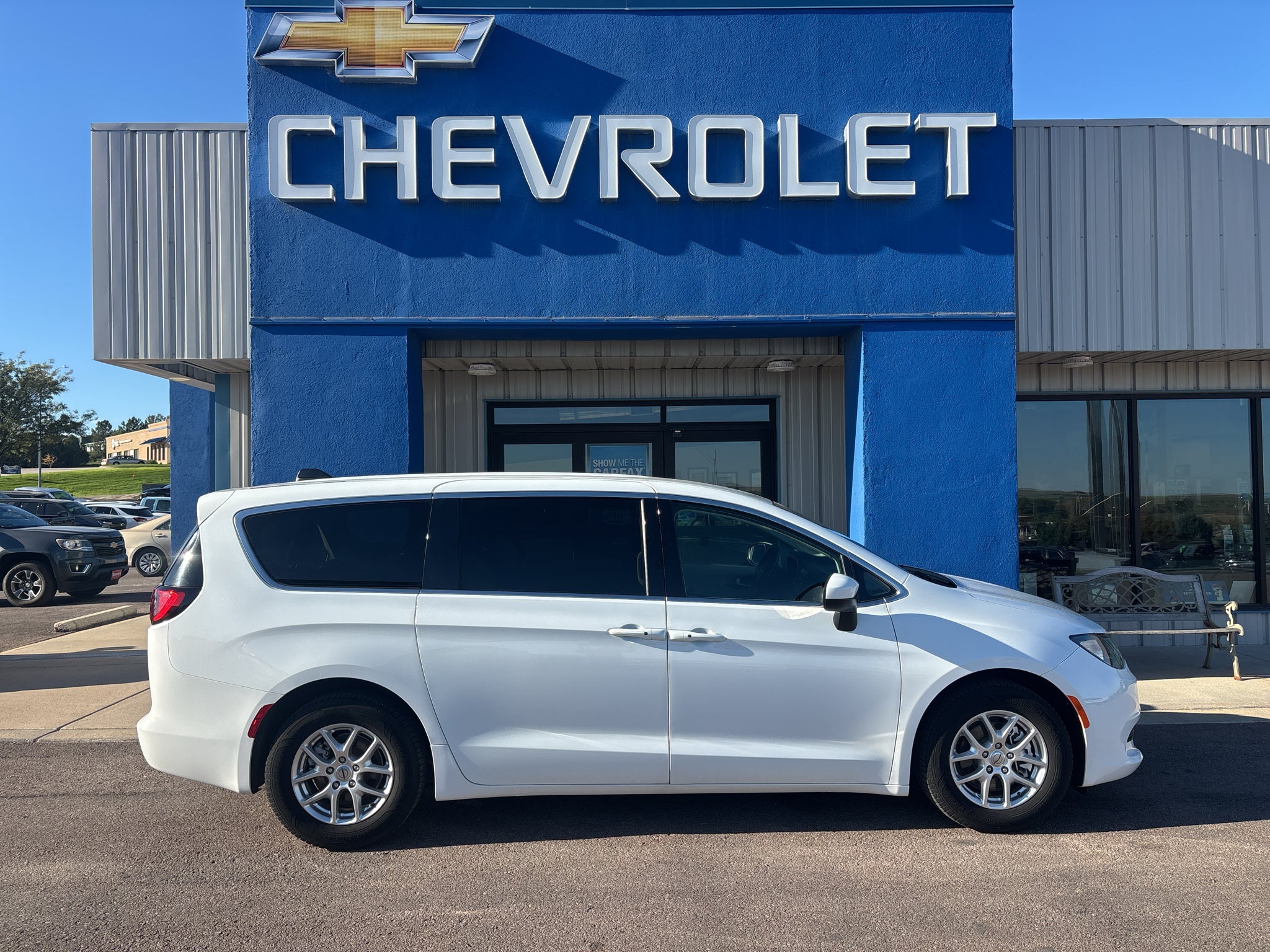 2022 Chrysler Voyager LX