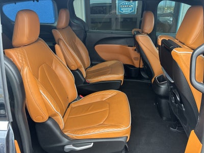 2021 Chrysler Pacifica Hybrid Pinnacle