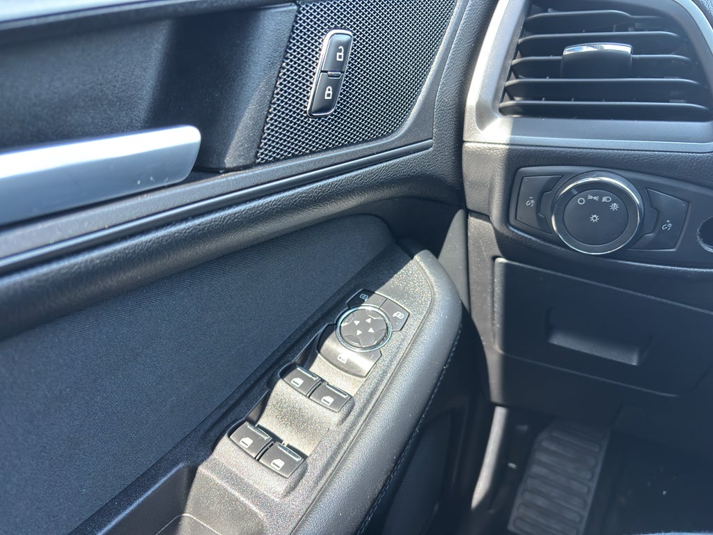 2016 Ford Edge SE